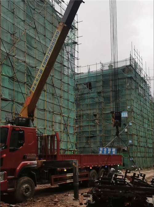 柳州市“慢工细活”—— 吊车的 “微动控制” 技术